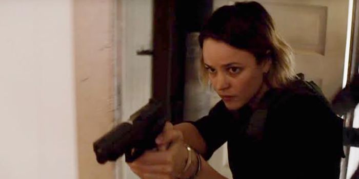 Rachel McAdams em cena de True Detective