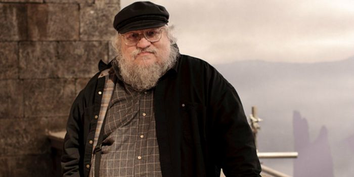 Criador de Game of Thrones critica vilões dos filmes da Marvel e alfineta Os Vingadores