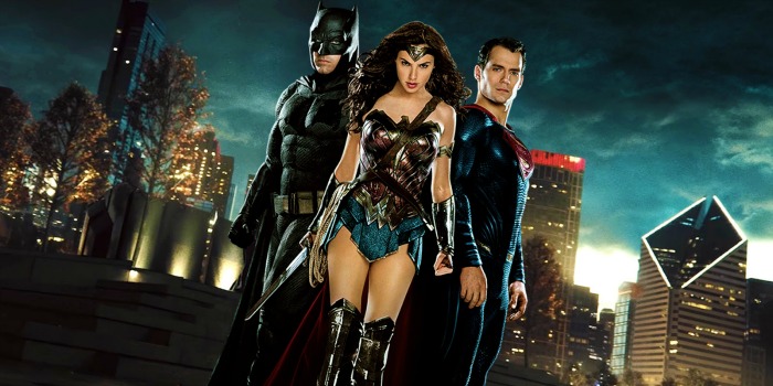 ‘Batman Vs Superman’ segue no topo das bilheterias do Brasil