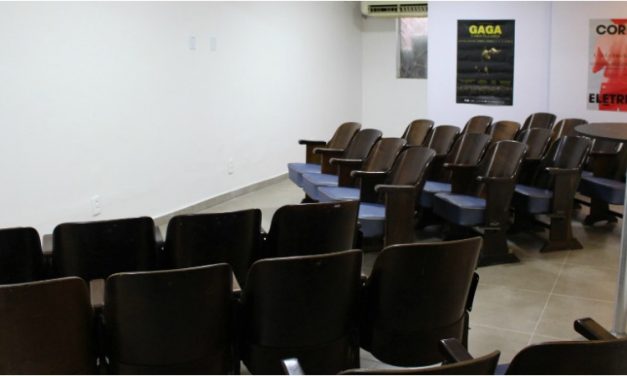 Cinema de rua do Centro de Manaus passa a ter sessões aos domingos