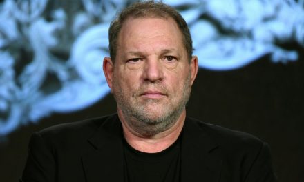 Harvey Weinstein é acusado de agressão sexual por terceira mulher