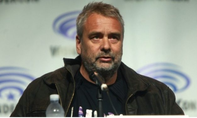 Atriz denuncia cineasta francês Luc Besson por estupro; diretor nega
