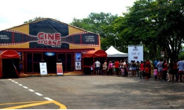 Bairro Cidade Nova recebe projeto de cinema gratuito, em Manaus