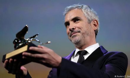 “‘Roma’ fala sobre pessoas invisíveis”, diz Alfonso Cuáron após vencer Veneza