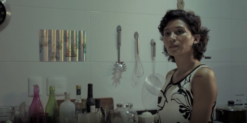 ‘A Goteira’: show de Isabela Catão em filme de altos e baixos