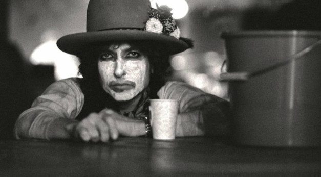 ‘Rolling Thunder Revue: A Bob Dylan Story’: Scorsese perdido em devaneios
