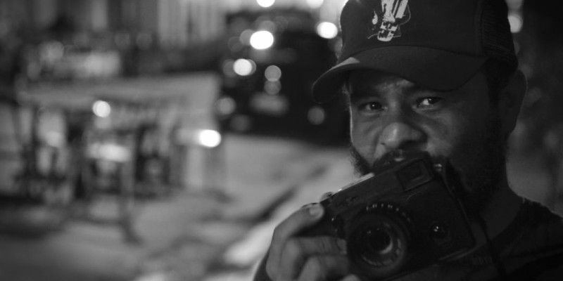 Pelas ruas e bares do Centro, documentário apresenta fotografia de Robert Coelho