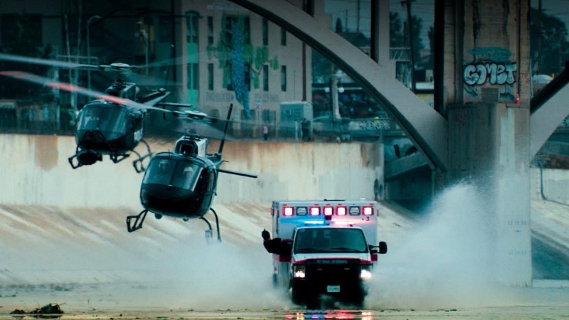 CRÍTICA - 'Ambulância – Um Dia de Crime': suco do cinema de ação dos anos  2000