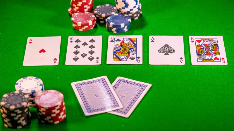 Tudo o que você precisa saber sobre pôquer: Estratégias, dicas e técnicas avançadas para jogadores profissionais